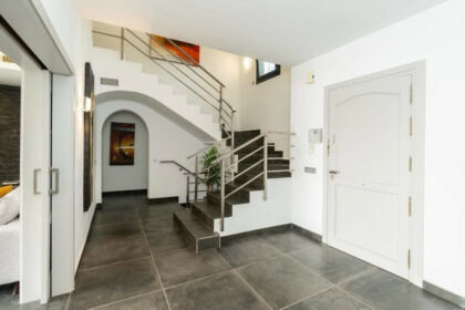 0c21fdb794447bb4e37be01a532d20b9 - 3