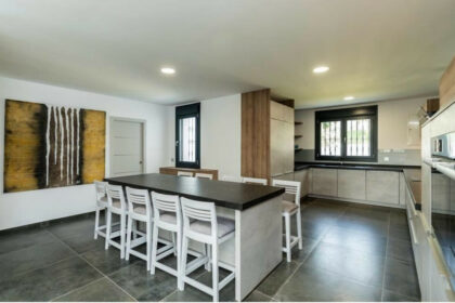 0c21fdb794447bb4e37be01a532d20b9 - 4