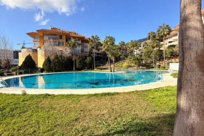 0e156a7c4ac4155d45eda230f6299ce2 - 27