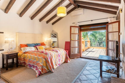 0e451cf37f537f3fee2e1ee43a34d37f - 23