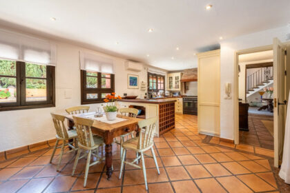 0e451cf37f537f3fee2e1ee43a34d37f - 30