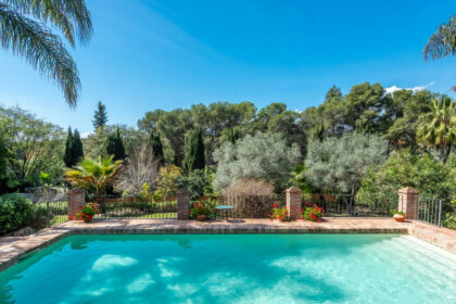 0e451cf37f537f3fee2e1ee43a34d37f - 9