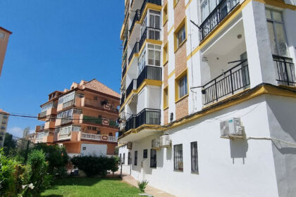 0e4bf29558f5985e0c0263c1fc052cf2 - 19