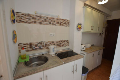 0e4bf29558f5985e0c0263c1fc052cf2 - 9