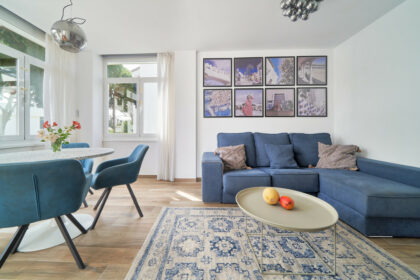 0e7600e27ebefa4bd739e9580ab190d6 - 1