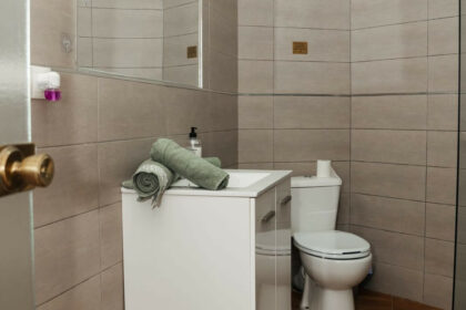 0fce3c1a58cf2846c98750f83bc2cb1f - 18