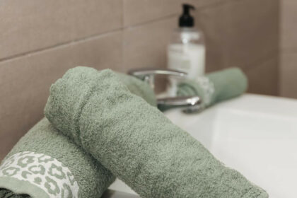 0fce3c1a58cf2846c98750f83bc2cb1f - 19