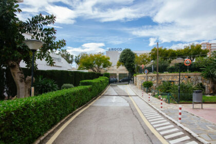 0fce3c1a58cf2846c98750f83bc2cb1f - 23