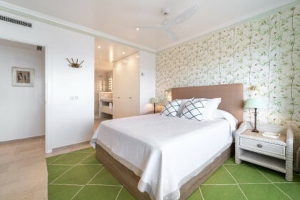 0fe2e78a1b57ee8556f66ca92d93f237 - 22