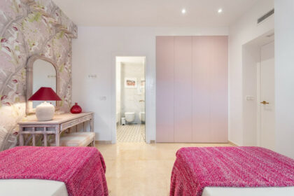 0fe2e78a1b57ee8556f66ca92d93f237 - 27