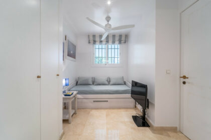 0fe2e78a1b57ee8556f66ca92d93f237 - 30