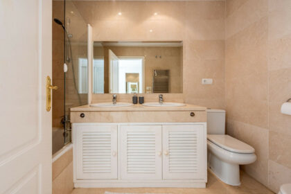 1157914e01314fafbf9c89918e53cebe - 22