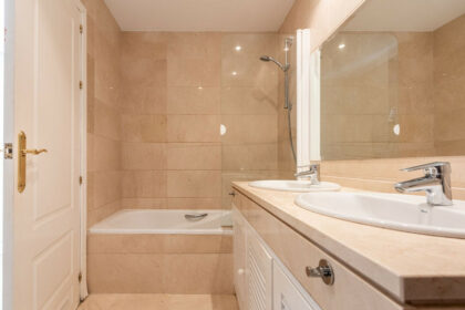 1157914e01314fafbf9c89918e53cebe - 23