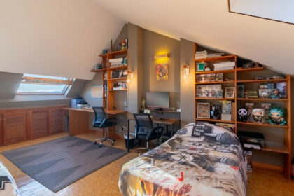 117c1481bcaf7b37d39b6cd19eb45c99 - 17