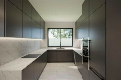 11d9bd0e660c03b9c4bfd30c4f0119a4 - 12