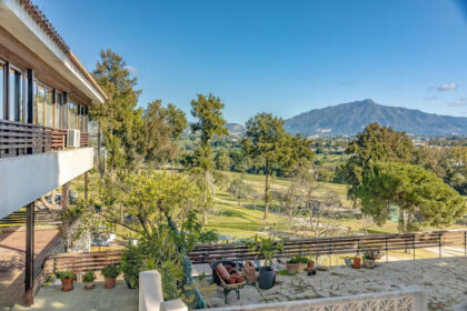 11fb51b5d5117791ab0569835ced8893 - 22