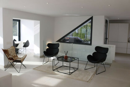 120cecf00a0336297ee425abf0a73f90 - 90