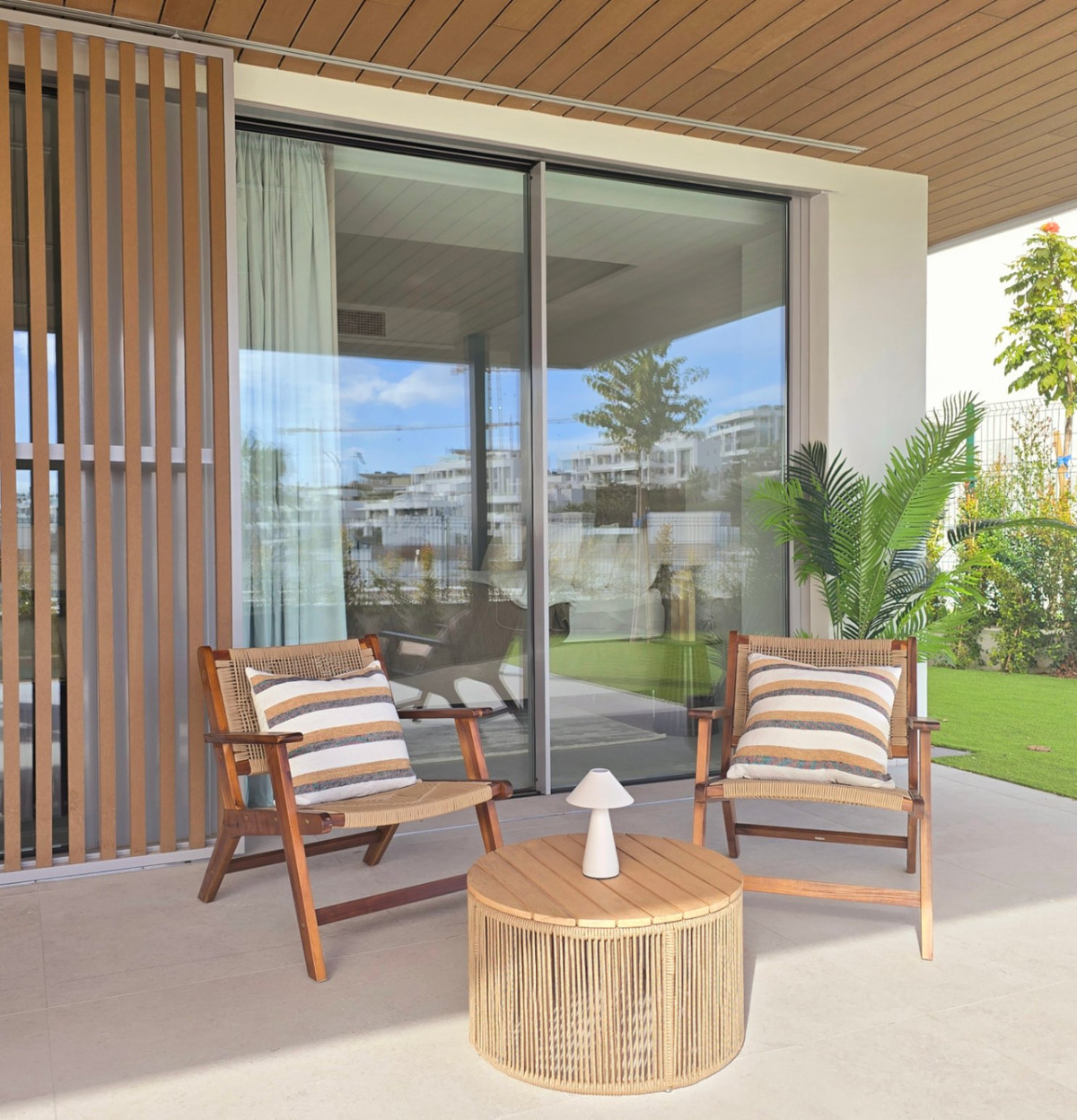 121c7bb8586324d8c28d90aff1acbc1e - 18