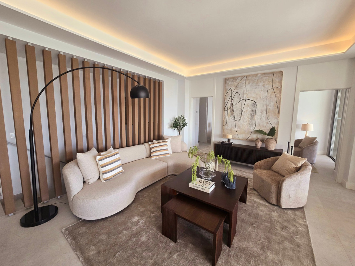 121c7bb8586324d8c28d90aff1acbc1e - 19