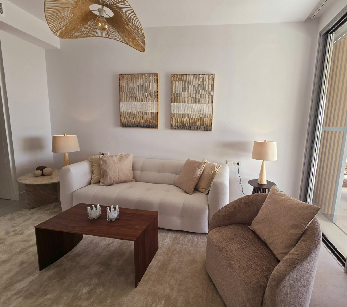 121c7bb8586324d8c28d90aff1acbc1e - 23