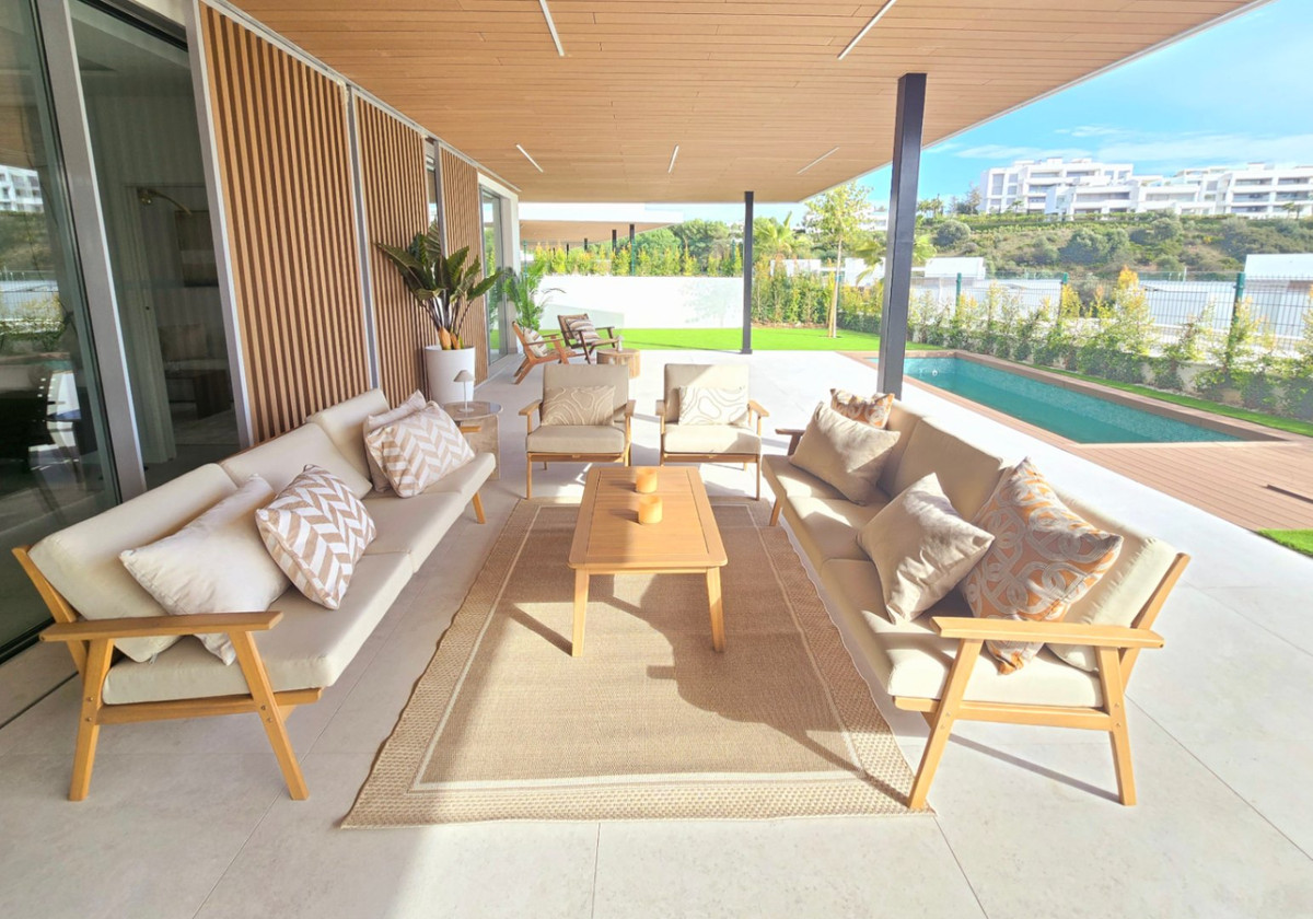 121c7bb8586324d8c28d90aff1acbc1e - 40