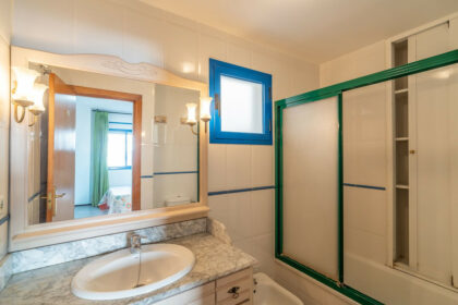 12637434384d0e0bbdabedfc8a49dfa0 - 72