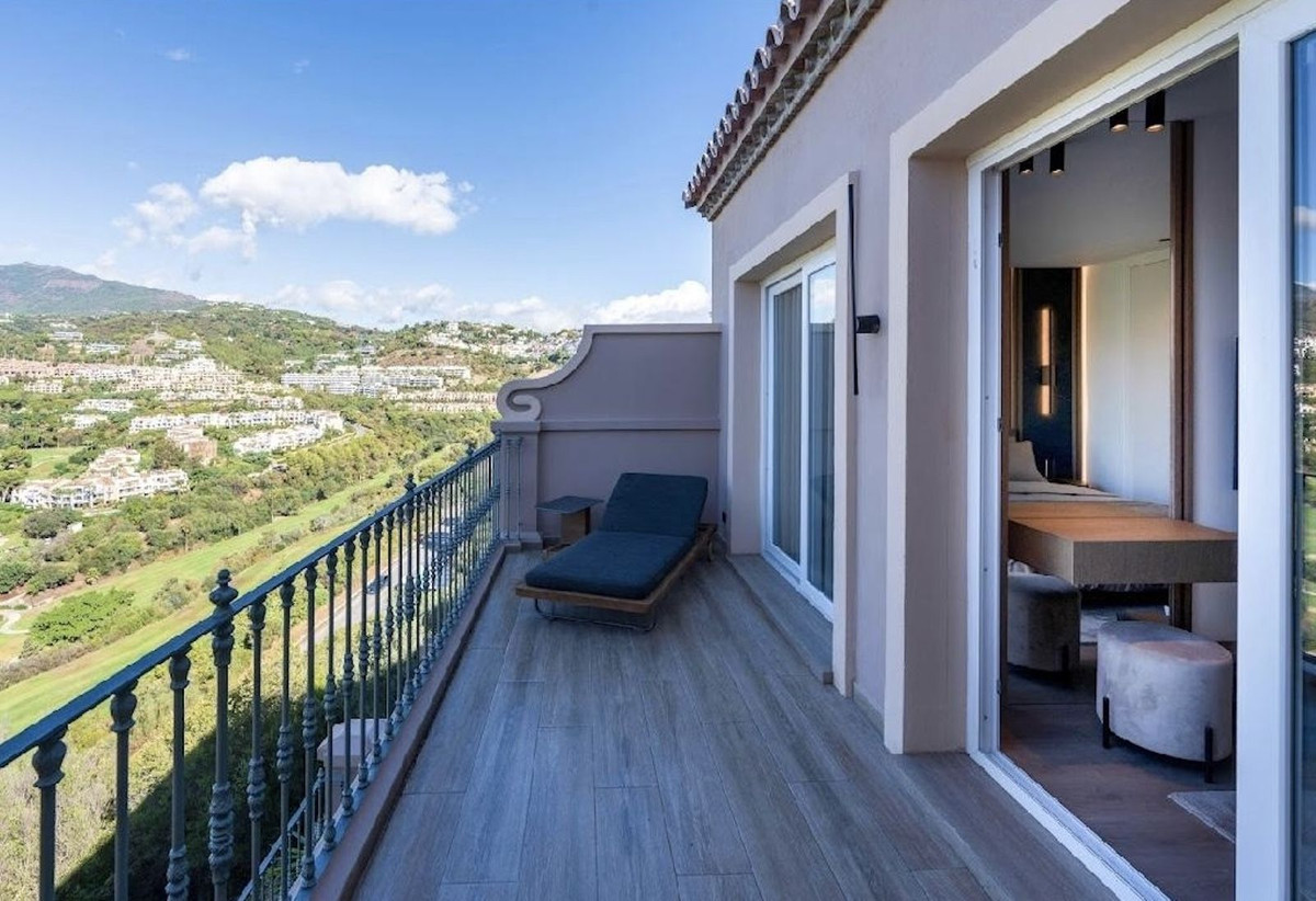 127493ef73fe564bf7aa2613527b74c0 - 23