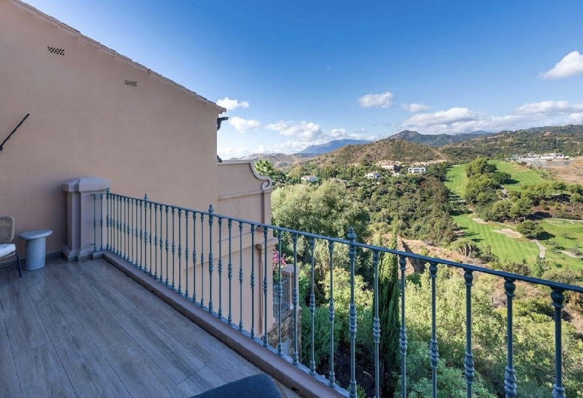 127493ef73fe564bf7aa2613527b74c0 - 24