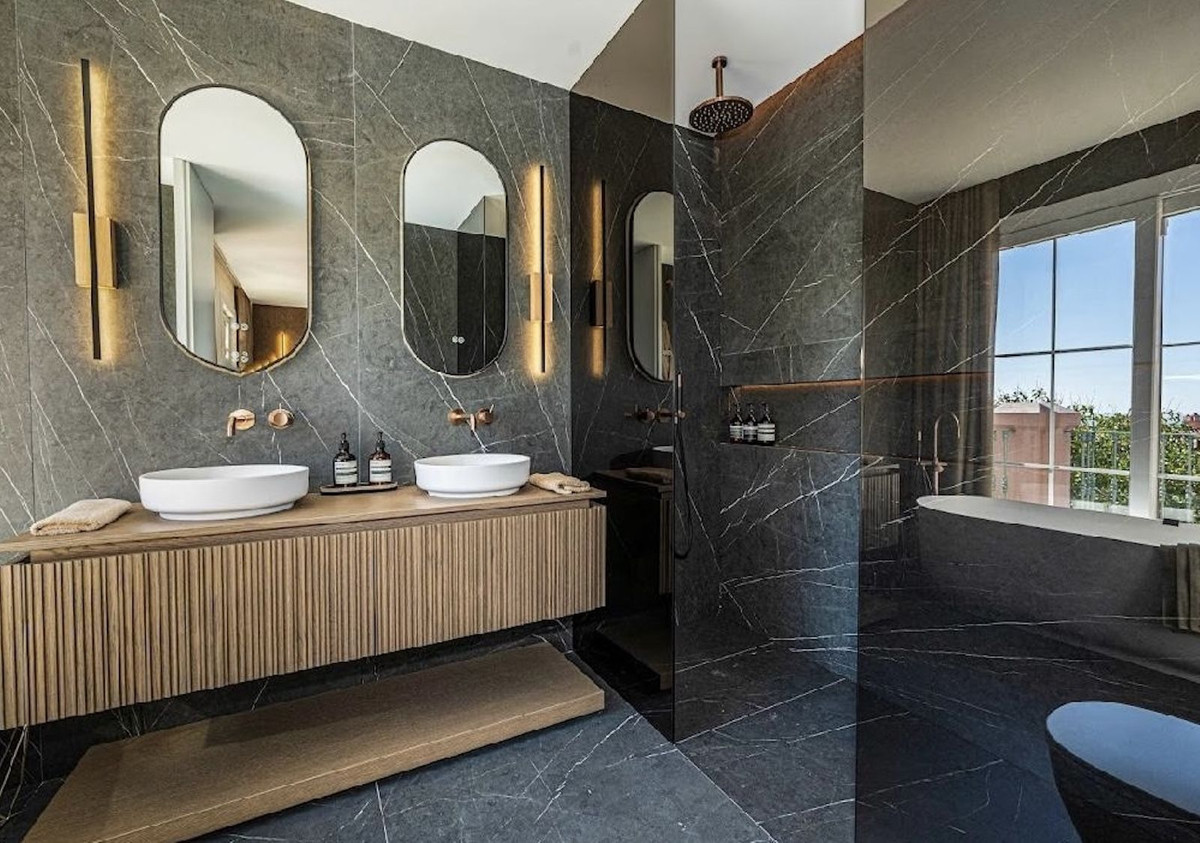 127493ef73fe564bf7aa2613527b74c0 - 30