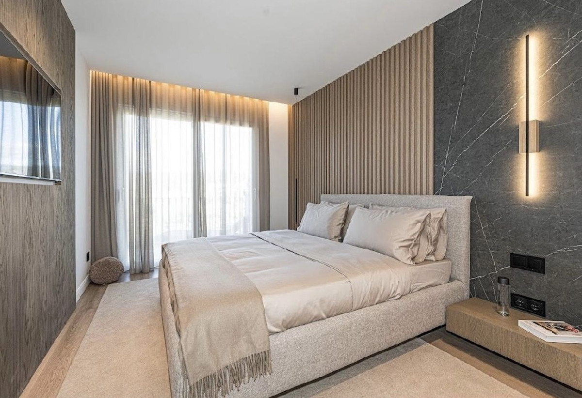 127493ef73fe564bf7aa2613527b74c0 - 32