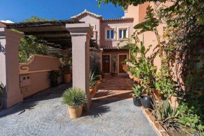 127493ef73fe564bf7aa2613527b74c0 - 44