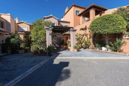 127493ef73fe564bf7aa2613527b74c0 - 46