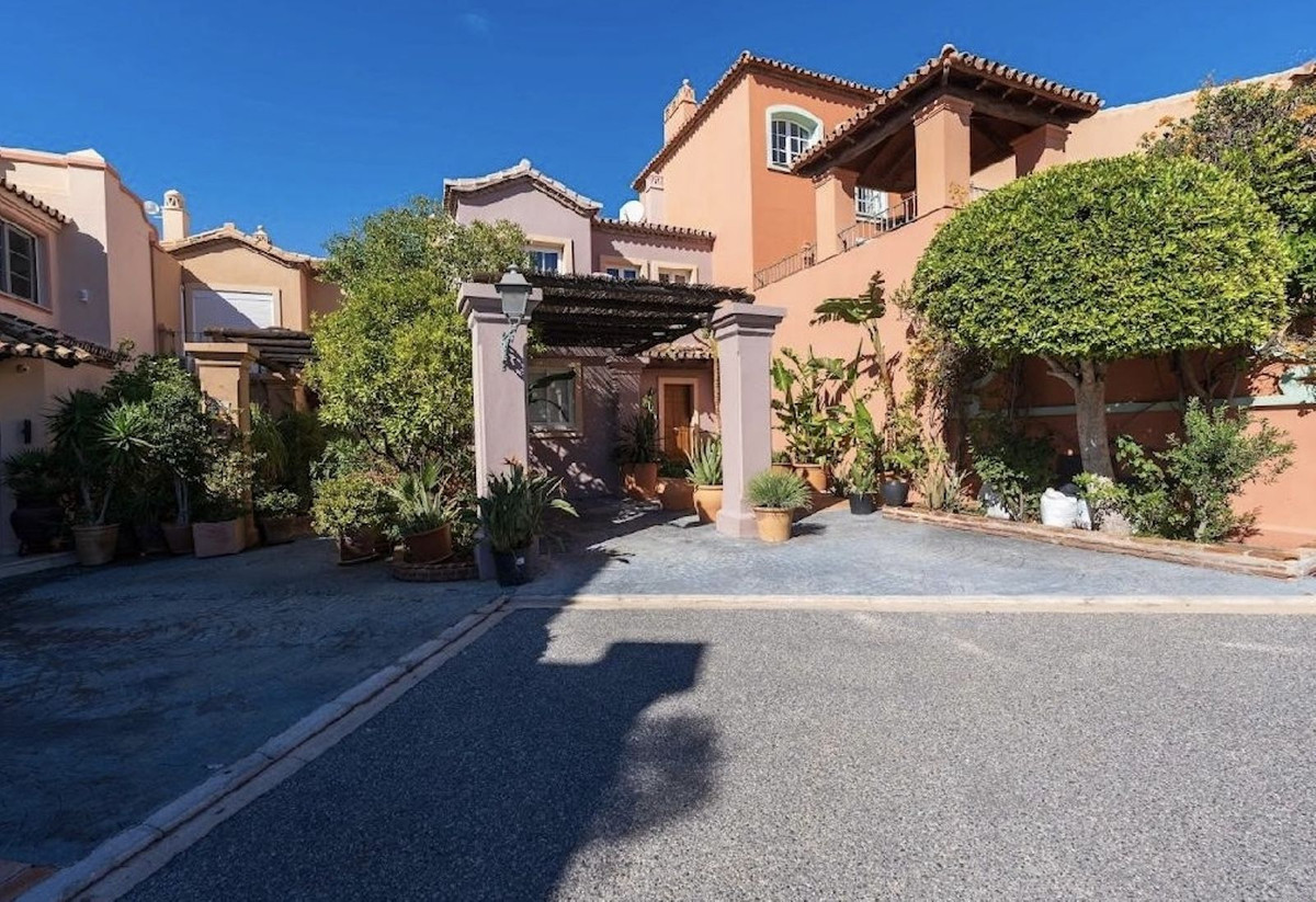 127493ef73fe564bf7aa2613527b74c0 - 46