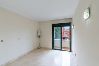 12b1b8a4d610435049aa5b004dc17656 - 17