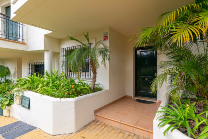 12b1b8a4d610435049aa5b004dc17656 - 2