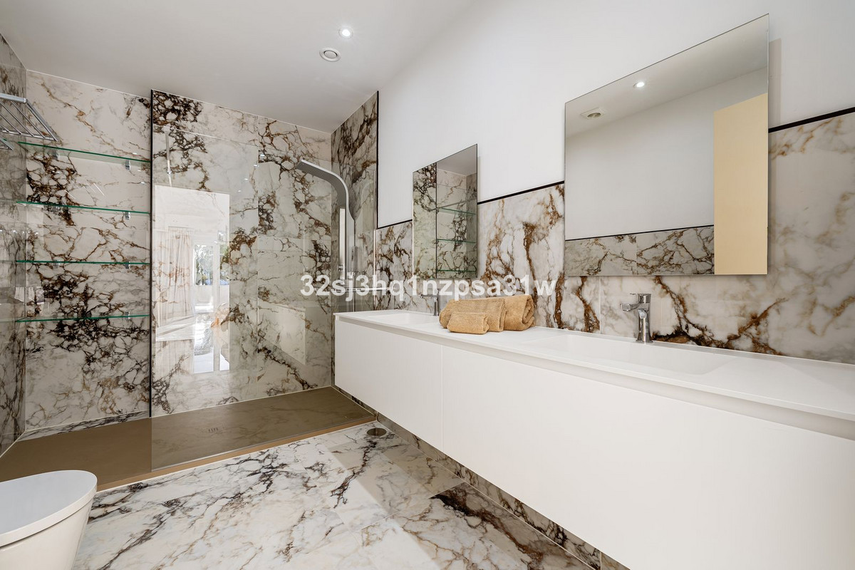 12b2d4d910706f365bb032b8f7808060 - 12