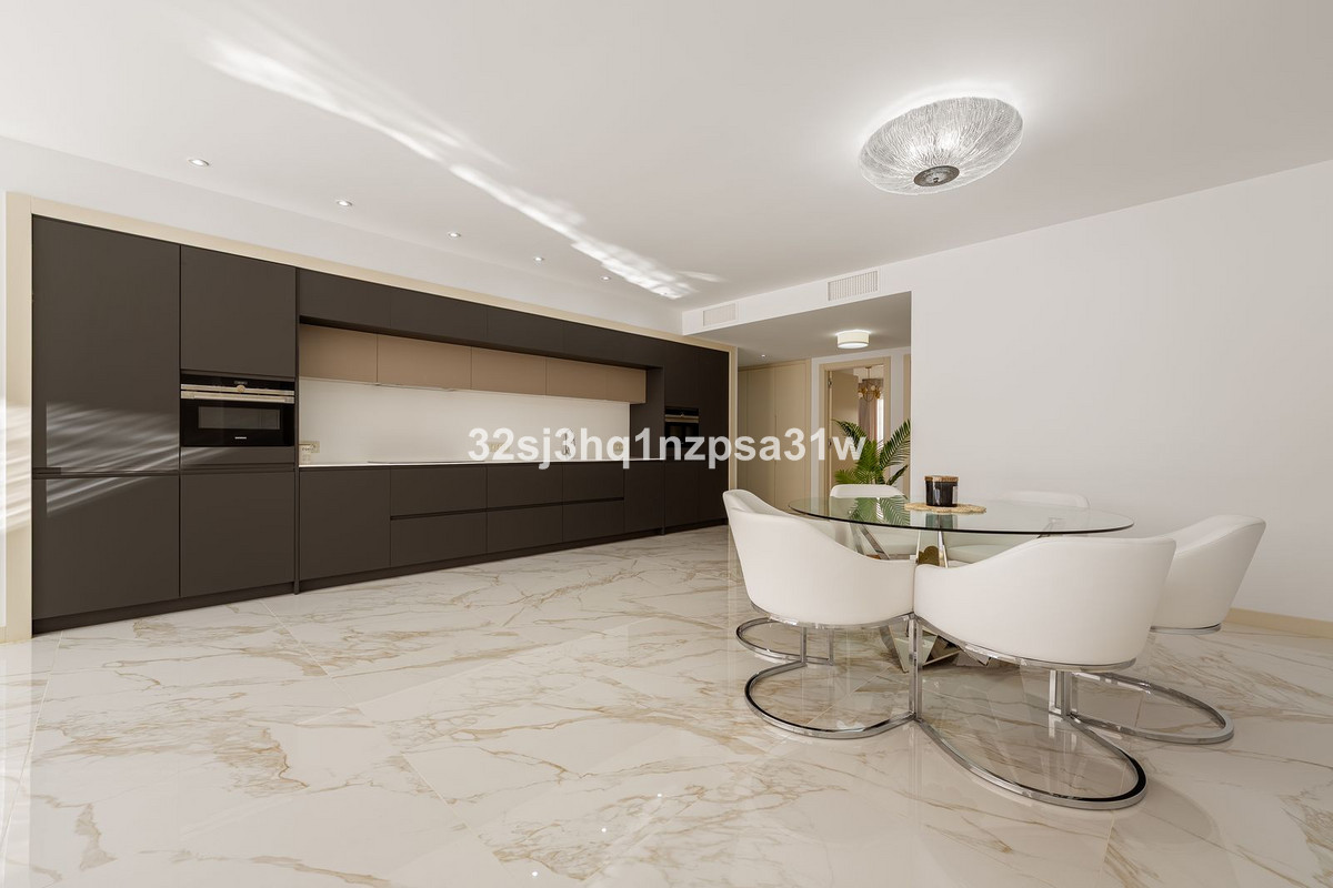 12b2d4d910706f365bb032b8f7808060 - 14