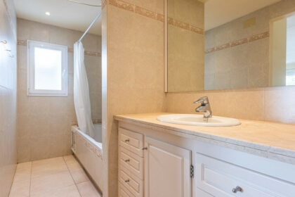 12c0a6387fa8a491169e1b043327ebf7 - 17