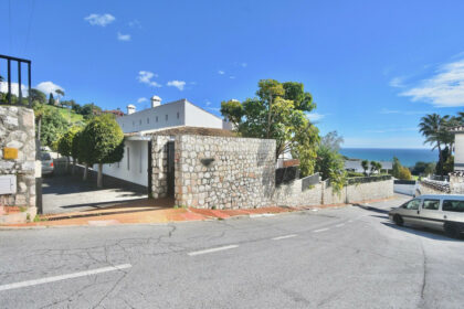 13c4e8f75810596ee2891a6db9e32c59 - 38