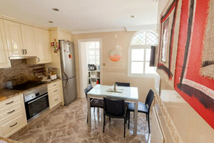 14192bca16d7a828bbdc81c87b7f906c - 14