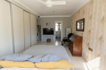 14192bca16d7a828bbdc81c87b7f906c - 18