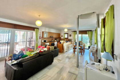 14c8bc576ff73ac7351a2644bf3a7095 - 13