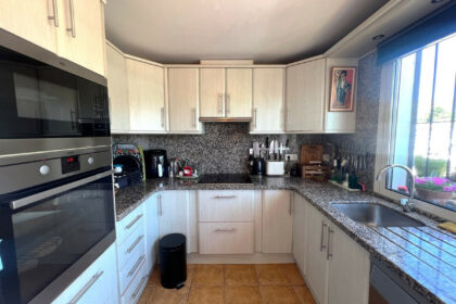 157fd1f974a02f5d2c96190f7d521316 - 17