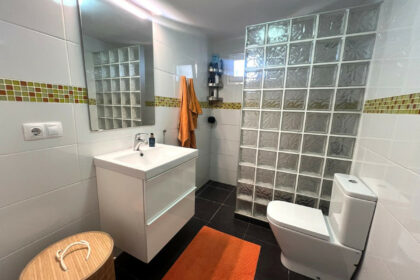 157fd1f974a02f5d2c96190f7d521316 - 32