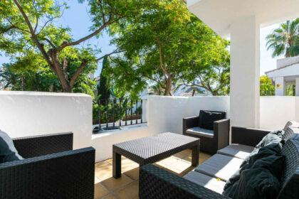 15a9a6bf74408ef15cbb17e66a31f130 - 15