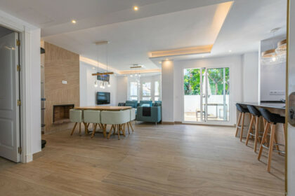 15a9a6bf74408ef15cbb17e66a31f130 - 3