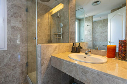 15a9a6bf74408ef15cbb17e66a31f130 - 34