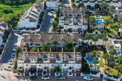 15bb2a4be7146481b8b1b557f07b1c4f - 36