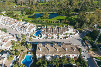 15bb2a4be7146481b8b1b557f07b1c4f - 38