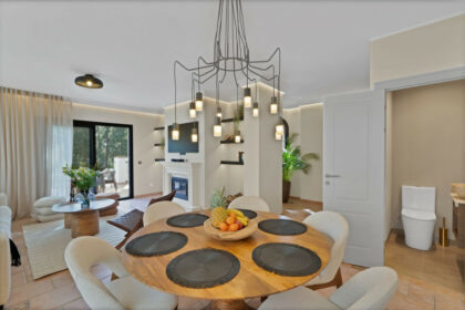 15bf6c08b74869964cd9b4da9a0ce230 - 10